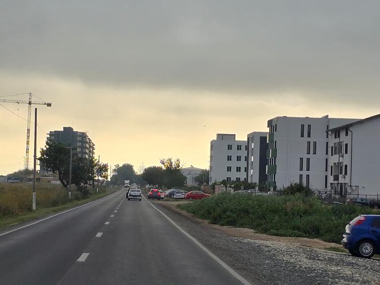 Teren de vanzare in Lazu la sos.Cumpenei - 12