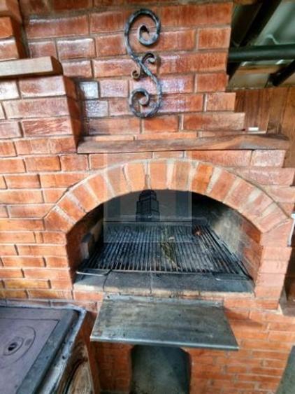 Casa/Villa 10 camere ,322 mp utili, teren 796 mp- zona 7 scari/ Sacele - 8