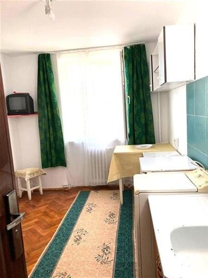 Garsoniera 10 mp, zona centrala - 1