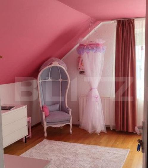 Casa cu 7 camere, 405 mp, in zona Decebal - 12