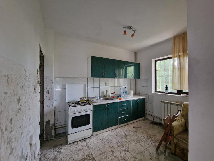 Eforie Sud- Casa P+1 caramida, 4 camere, teren 200mp- 120.000euro - 25