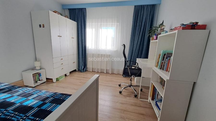 Apartament cu 3 camere decomandat în Aradului Apartament cu 3 camere decomandat în Aradului