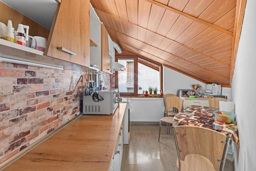 Casă / Vilă cu 6 camere de vânzare - Oraselul Copiilor - 32