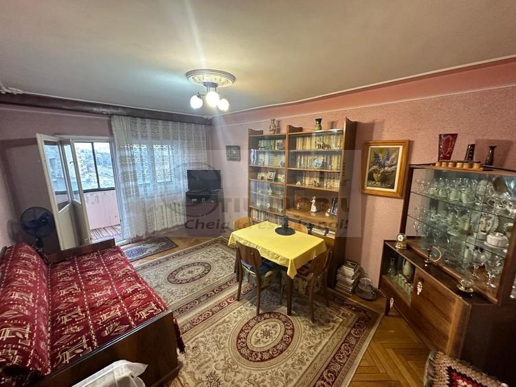 Ap 3 cam decomandat Ultracentral, et 8/10, 65 mp- 205.000 € - 1