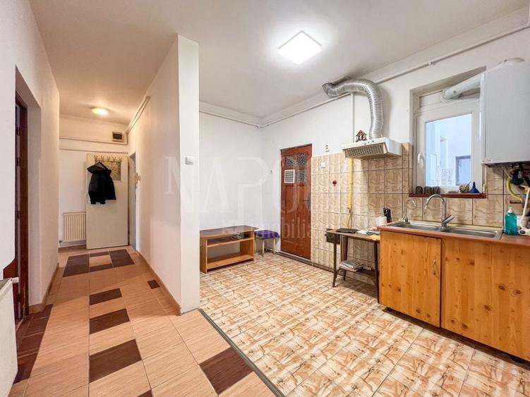 Apartament cu 3 camere decomandat în Gruia