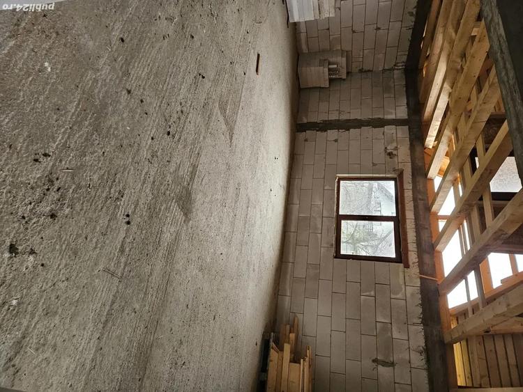 Vand casa p+m 250mp la ro?u cu teren 1200mp - 3