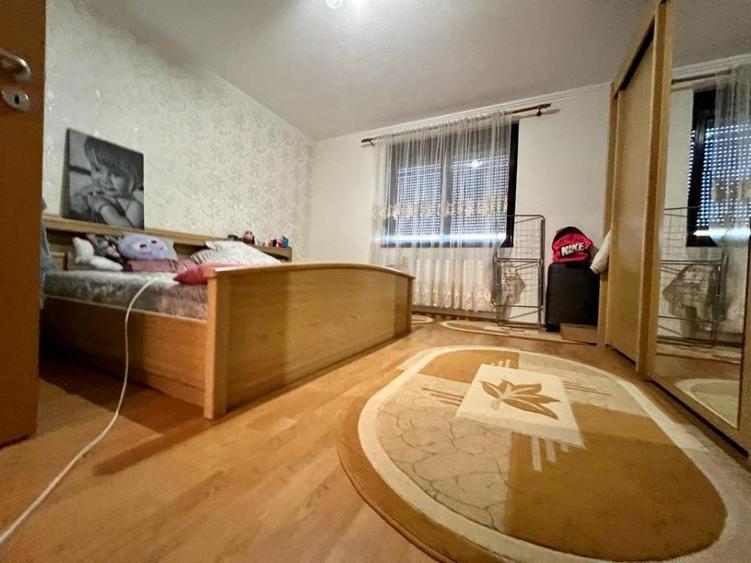 Casă cu 6 camere în Moșnița Veche - 17