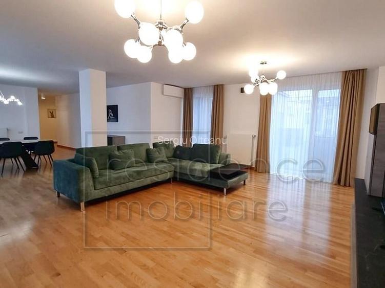 Penthouse modern cu 3 camere, Centru, zona Parcul Central+2