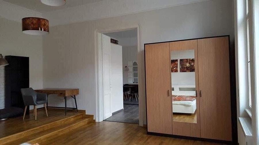 pe frumosul bld. 3 AUGUST lânga Catedrala MILENIUM la 5 minute Restaurant MERLOT - 6