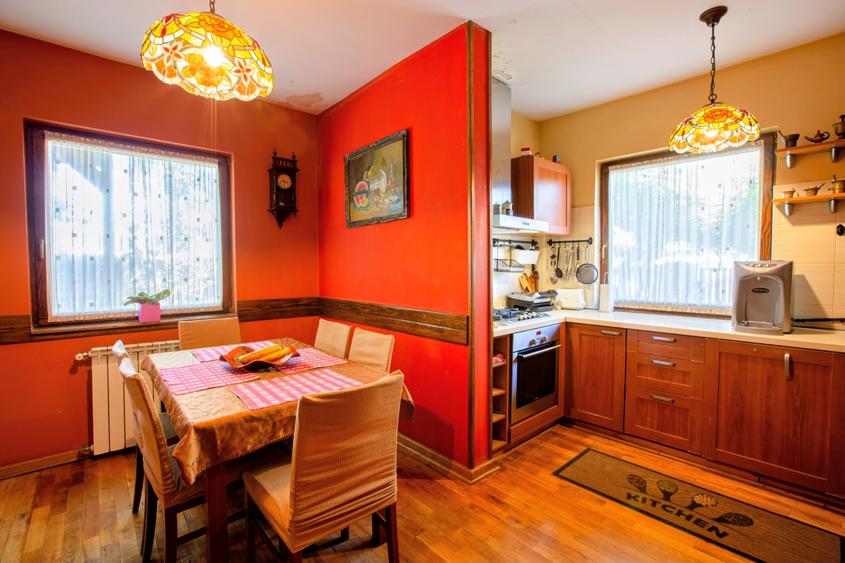 Vilă S+P+M, 2 fronturi stradale, ideală locuit/birouri/clinică, grădiniță, etc - 7