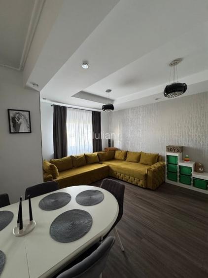 Apartament PENTHOUSE cu scara interioara 4 camere Apartament PENTHOUSE cu scara interioara 4 camere