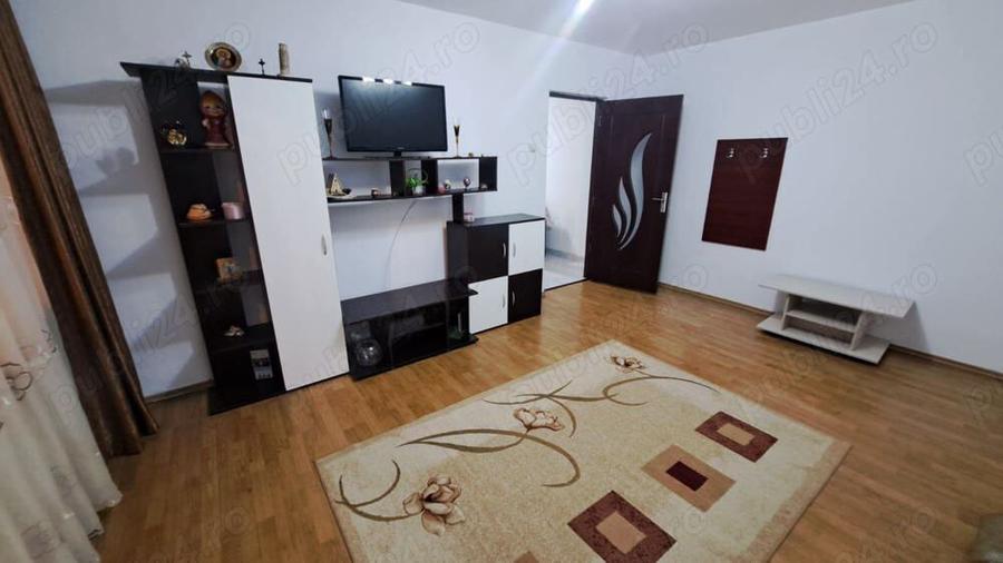 Vanzare apartament cu 2 camere - 2