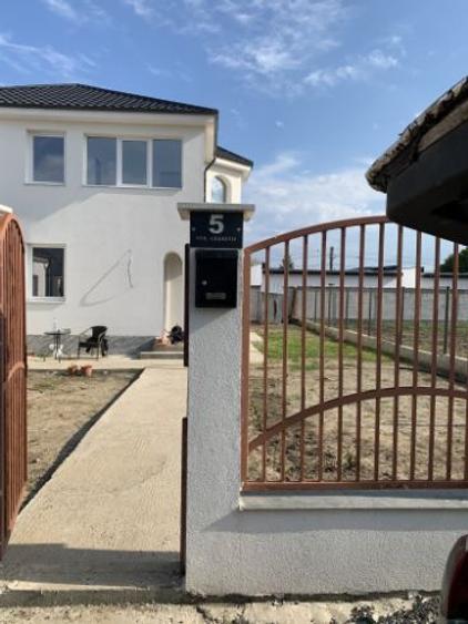 Vila S+P+1E + terasa+ spațiu tehnic exterior  - 2