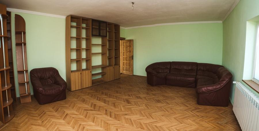 Oportunitate Exclusivă de Investiție în Câmpina Muscel Vila 12+ camere 750 mp - 17