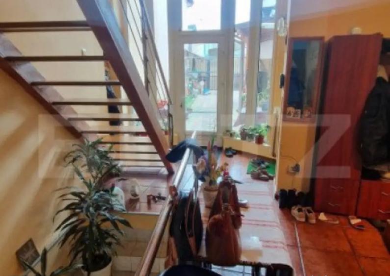 Casa in Centru Civic 4 camere , D +P+ E , PLUS SPATIU COMERC - 11