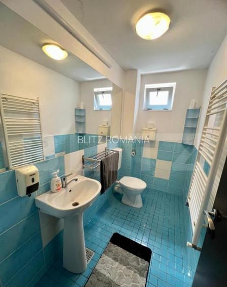 Casa moderna de inchiriat cu 3 dormitoare, 320 mp, zona Selg