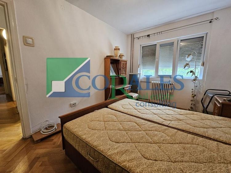 Langa Judetean. Etaj 2. Bloc izolat! - 11