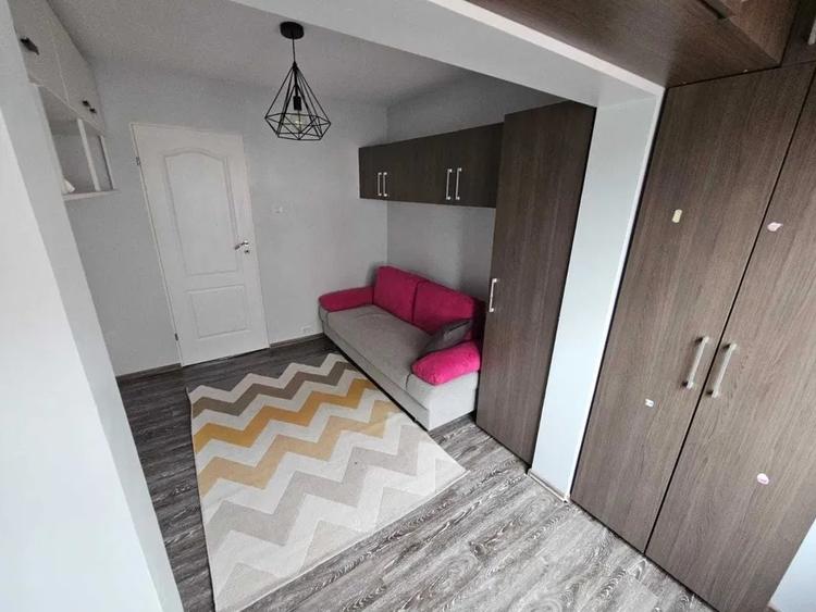 Apartament 3 camere decomandate zona Casa de Cultura - 3