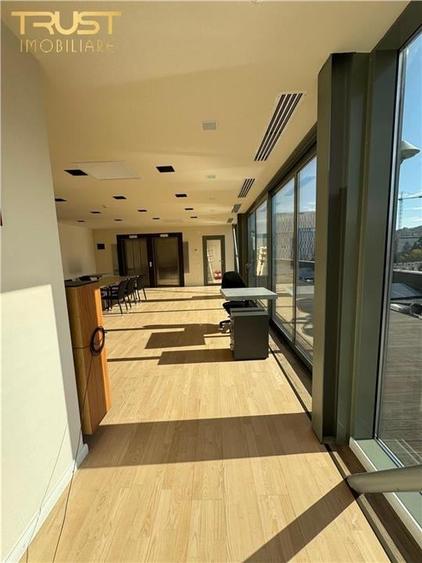 Spatiu Birou l Centrul Civic l 50 MP Terasa - 2