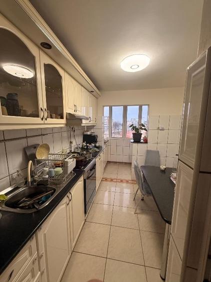 Vând apartament cu 3 camere - 1