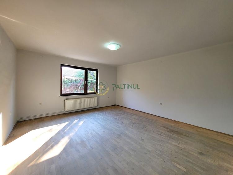 Casă de vânzare în centrul Sibiului – 3 camere și curte privată - 8
