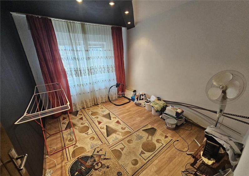 Resita, 3 Cam. Dec., Micro 4 - 2