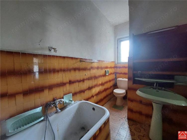 Casa cu spatiu comercial, zona Intim - 17