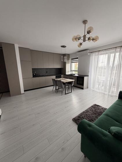 Apartament cu 2 camere decomandat în Exterior Vest