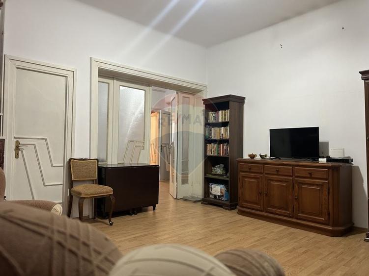 Apartament cu 3 camere în zona P-ta Unirii - 8