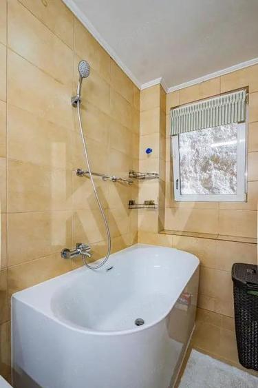 Apartament 3 camere - Etaj 1 - str. Lupeni - mobilat si utilat - 14