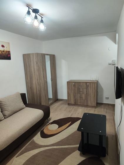 Vand Garsoniera zona Olosig - 11