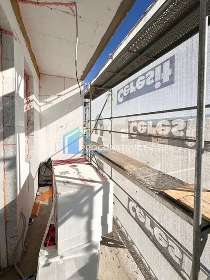 Apartament cu 2 camere decomandat în Giroc