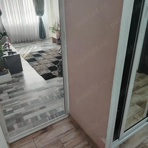 Apartament 2 camere decomandat Trivale etaj 1 renovat centrala langa ?coala 13 71.900 - 10