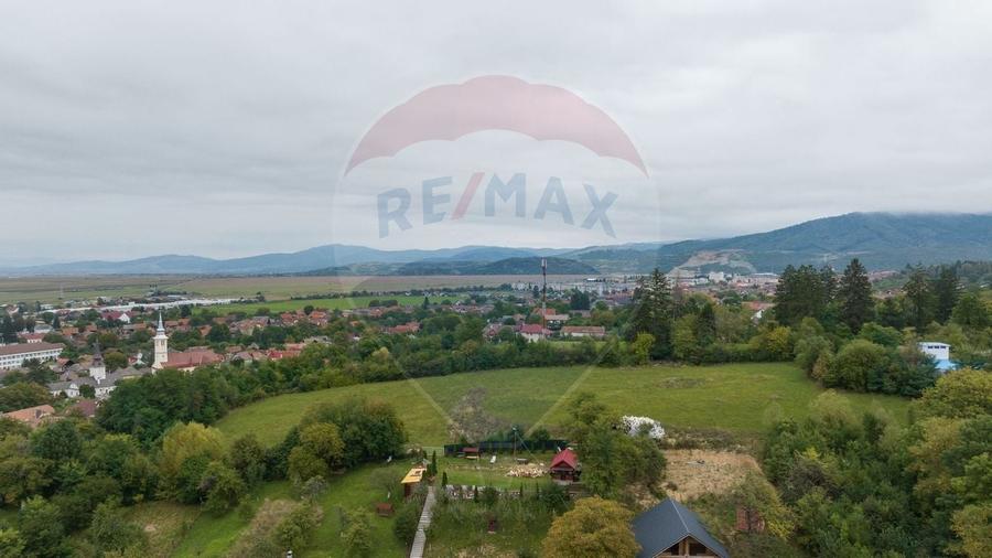 Proiect autorizat (AC) pentru constructia a 6 vile individuale P+M - 12