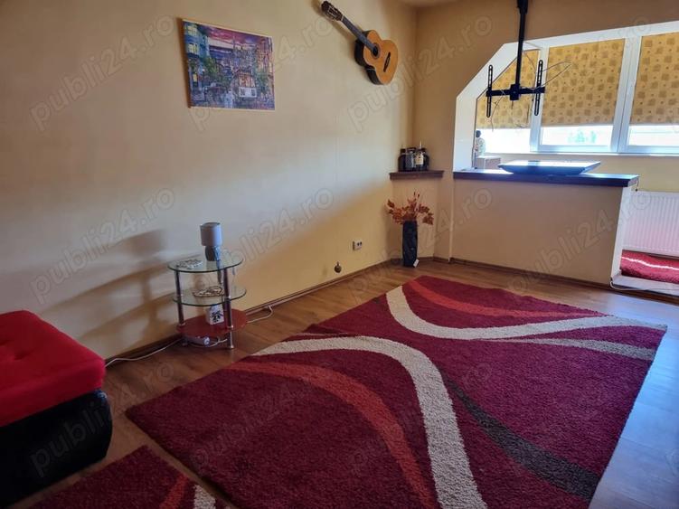 Apartament de vanzare zona Lapu? vis a vis de restaurantul intim - 1