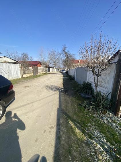 Teren de vanzare , Comuna Leu , Dolj . 900 de metrii intravilan - 2