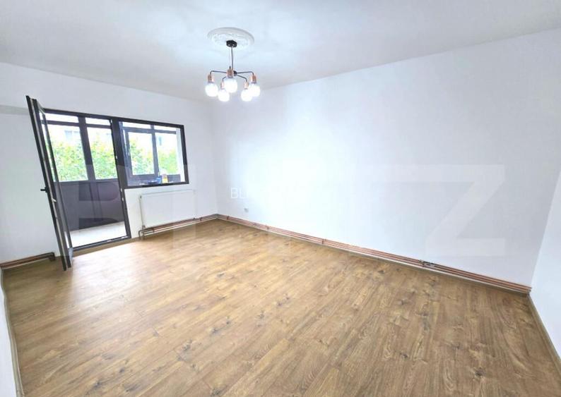 Apartament cu 3 camere in Dacia renovat complet