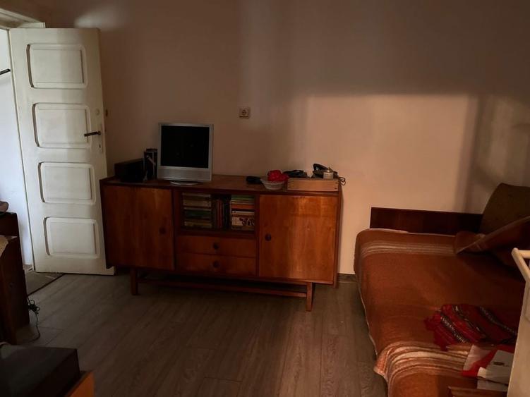 Casa individuala +teren+anexe direct de la proprietar - 1