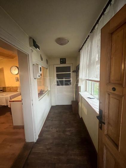 Casă cu două apartamente și teren generos în zona Iulius Mall. - 4