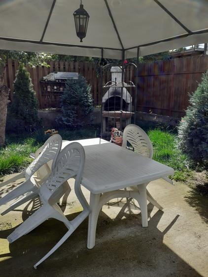 Vand casa P + M, cu 5 camere in zona 7 Noiembrie - 8