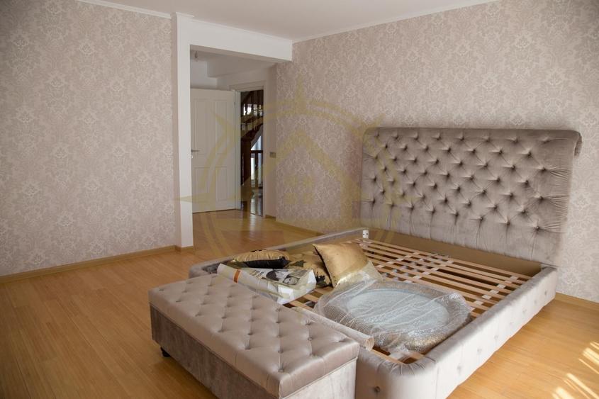 Casă cu 7 camere cu Piscina în Corbeanca