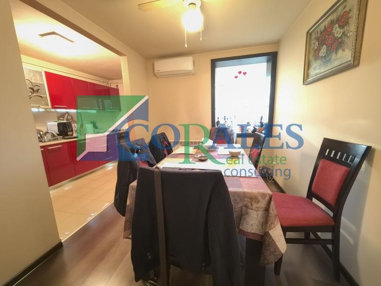 Apartament cu 4 camere semidecomandat, mobilat în Circumvalațiunii
