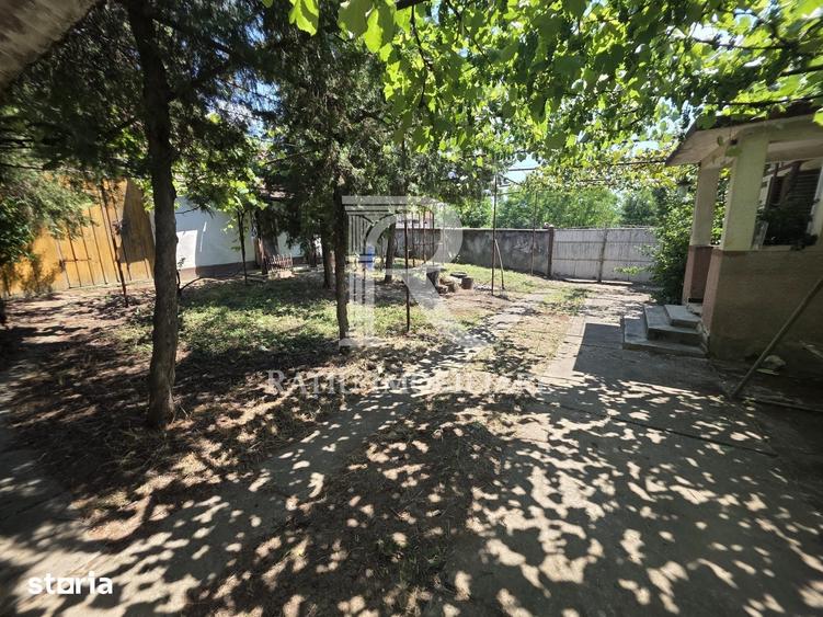 Casă cu 2 camere cu Teren 4029 Mp în Sânmartin