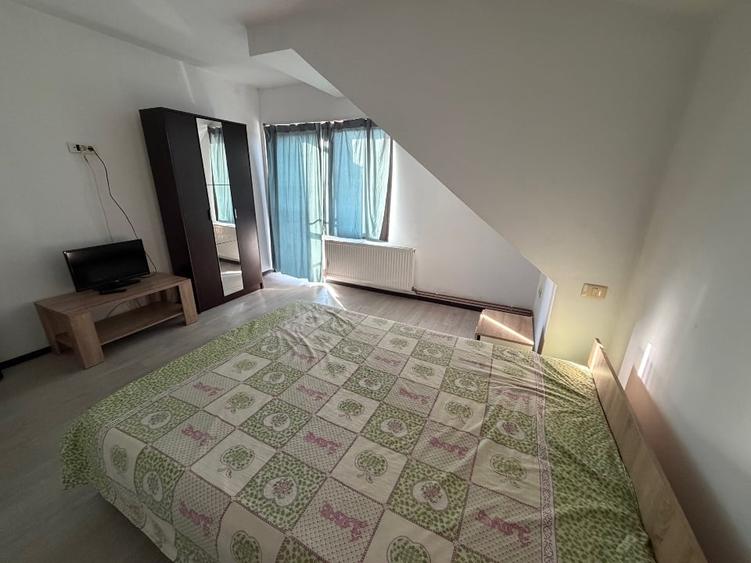Apartament cu 2 camere decomandat, mobilat în UMT