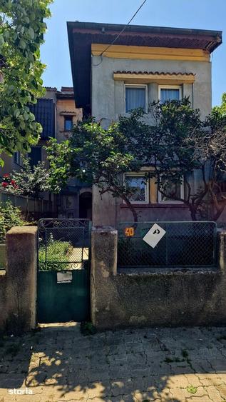 Apartament cu 2 camere semidecomandat în Grivița