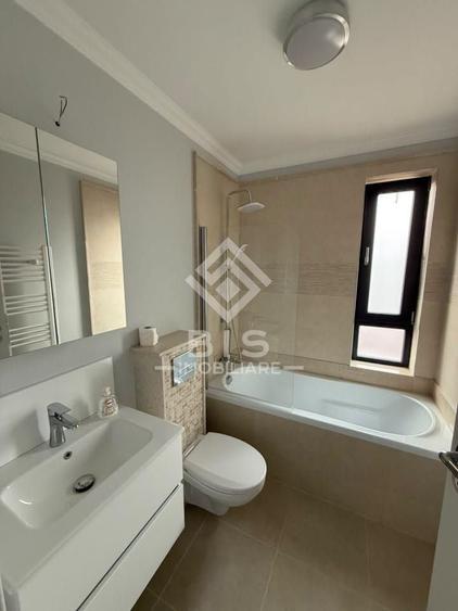 Apartament cu 2 camere decomandat în Calea Moldovei