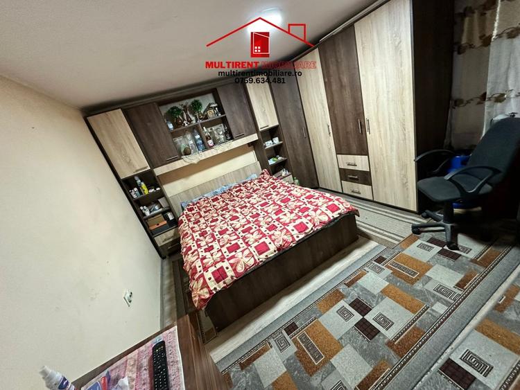 Casă individuală cu 6 camere cu Teren 693 Mp în Exterior Sud