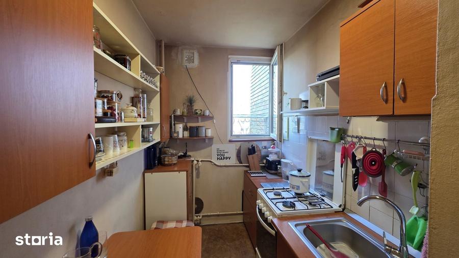 Apartament cu 3 camere în Drumul Taberei