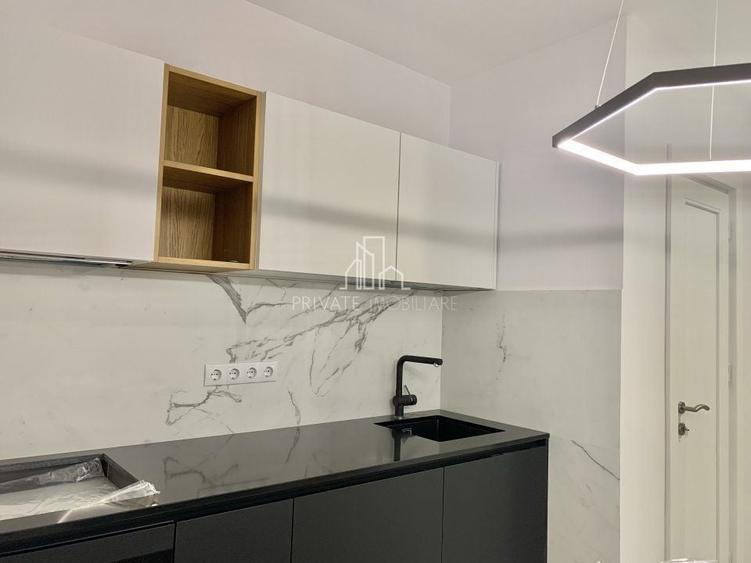 Apartament cu 2 camere decomandat în Cornișa
