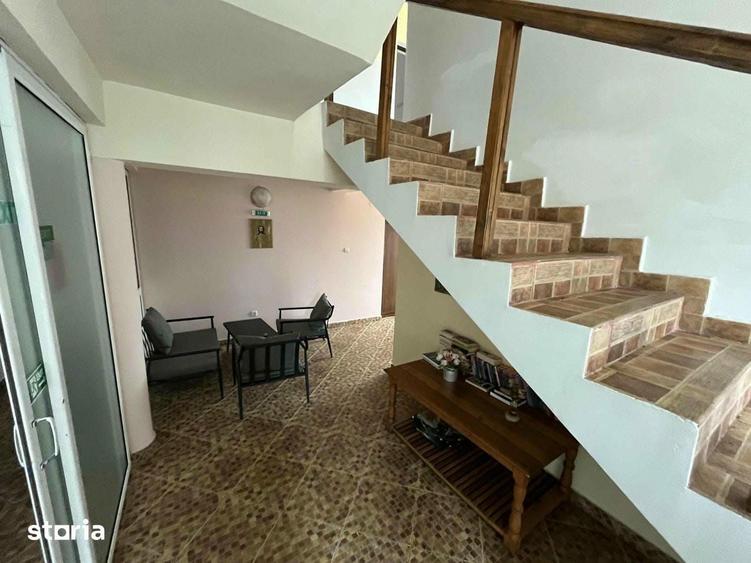 Casă cu 9 camere cu Teren 2035 Mp în Maliuc